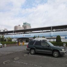 駅前の駐車場も格安