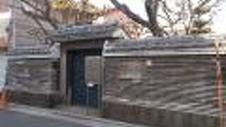 台東区の北で荒川区に近いところにあります。