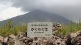 溶岩跡と共に桜島火山を一望できるポイント