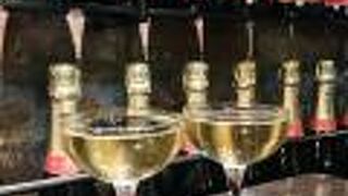 シャンパングラスが・・・