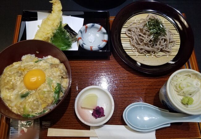 お上品なお蕎麦ランチ