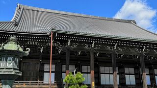 本堂になります