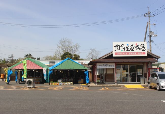 ドライブインのような道の駅　北条砂丘のすぐ近く