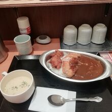 ささみカツカレー、ザンギのトッピング＋クラムチャウダー