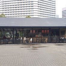 ニューオータニ大阪の目の前