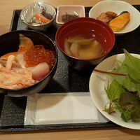 朝食