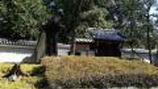 三門と黒門の間