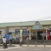 「コナン駅」JR由良駅から道の駅大栄までコナンのオブジェなどがあります