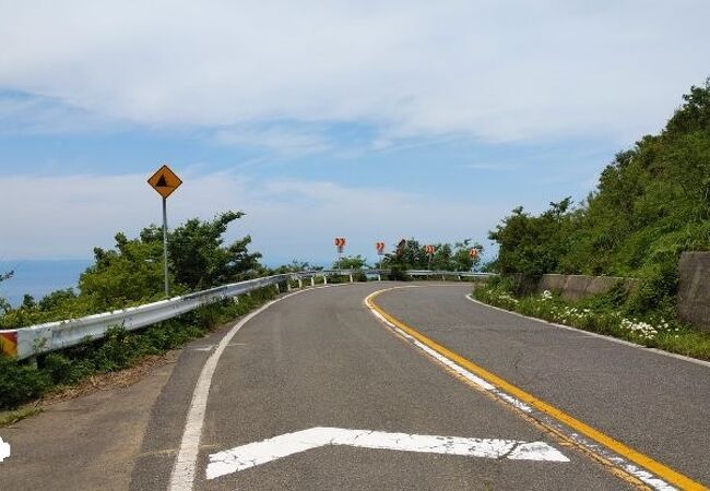 弥彦山九合目までアクセスできる自動車道路