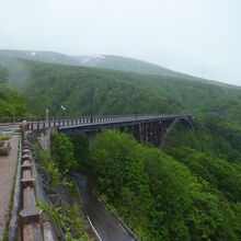 雨の日の城ヶ倉大橋