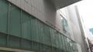 銀座の老舗ショッピングビル