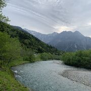 美しすぎる川