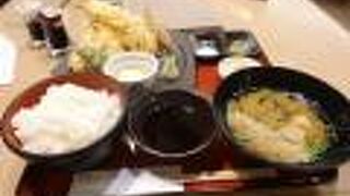 天丼を定食にもできます