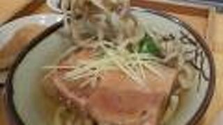 首里まで行ったら寄りたい「沖縄そば」…