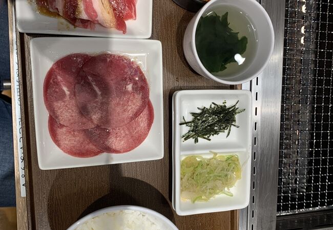 サービスエリアで焼肉