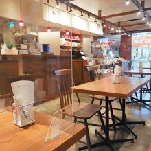 雰囲気の良いカフェ…