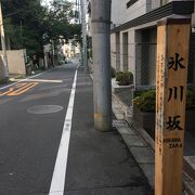 氷川神社沿い