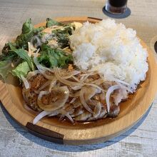 生姜焼きランチ