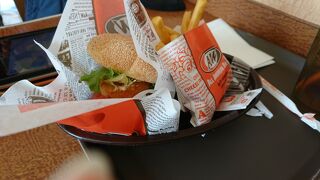 Ａ＆Ｗ 糸満店