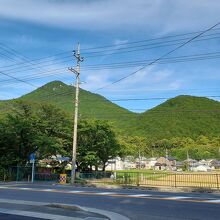 青空だと余計にきれいに見えます