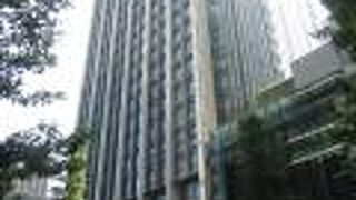 開放感あるビル群です