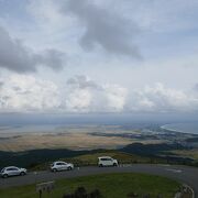 地球を感じることができる寒風山の絶景