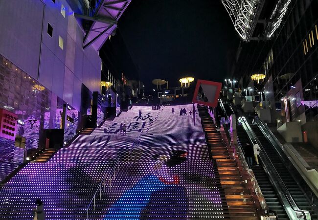 京都駅ビル大階段 グラフィカルイルミネーションplus クチコミ アクセス 営業時間 京都駅周辺 フォートラベル 京都駅ビル大階段 グラフィカルイルミネーションplus クチコミ アクセス 営業時間 京都駅周辺 フォートラベル