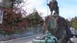 ８世紀に日光山を開いた修行僧