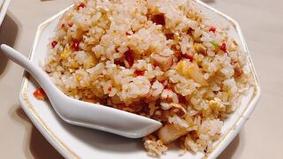 シウマイか焼飯か