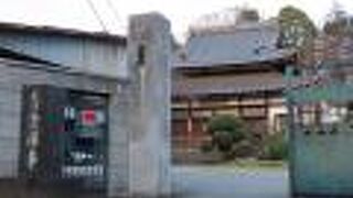 滝沢馬琴の筆塚があるお寺
