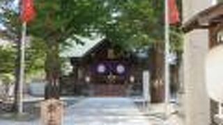 バス停も地下です