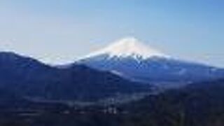 リニアと富士が見える山