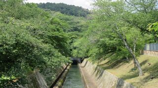 三井寺の下をくぐって京都へ