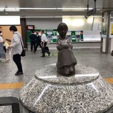 山下公園にある像のミニチュア版