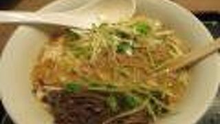 フードコートにあります