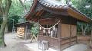 秋葉社もあります。