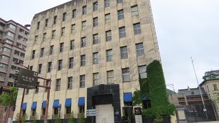 当時珍しい６階建てのオフィスビル