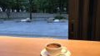 雰囲気のいいカフェ