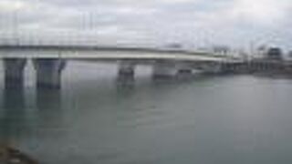 豊川に架かる橋