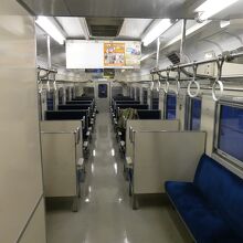 バスから乗り換える人も少なく・・・・