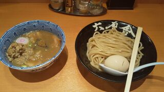 久しぶりの六厘舎