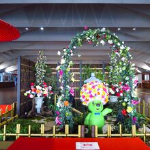 出入国ロビー / Immigration lobby