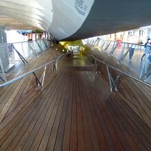 出入国ロビー / Immigration lobby