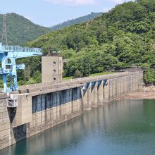 ダムの堰堤