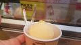 アイスクリーム購入しました。