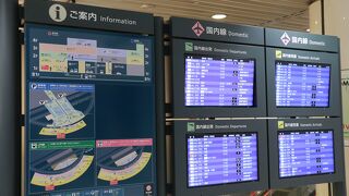 国内線も減便が続く