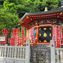 江島神社 奉安殿