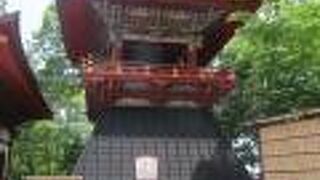 立派な鐘楼です