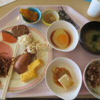 朝食はバイキング