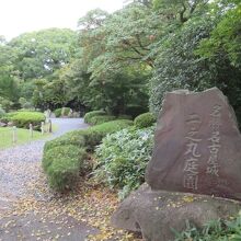 庭石が芸術的です